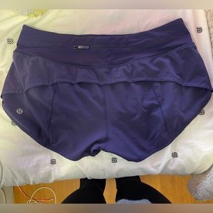 Lululemon speed up 2.5 short size 8. Worn but in great condition